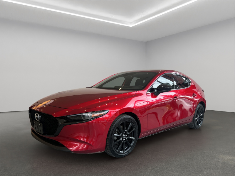 Mazda Mazda 3 5 pts. HB Signature, 2.5T, TA, piel, s. Bose, RA-18, 4x4 2023